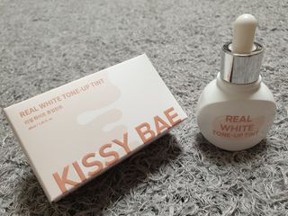 KISSY BAE 키시베이 키시베이 리얼화이트 톤업틴트 — 5점을 준 리뷰어가 2021년 8월 올린 사용 사진