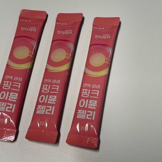 [인디닥터] 면역 생생 핑크 이뮨 젤리 — 5점을 준 리뷰어가 2022년 5월 올린 사용 사진