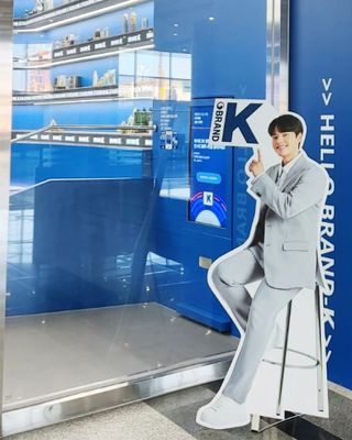 브랜드K 플래그십스토어 [브랜드K X 에이블루]박스탭 전선정리 인테리어 멀티탭 — 5점을 준 리뷰어가 2022년 1월 올린 사용 사진