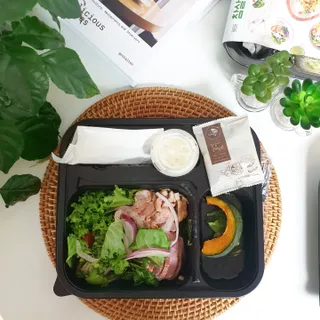 참살이도시락 작심삼일 샐러드도시락 3개 맛보기 새벽배송 또는 택배배송 — 5점을 준 리뷰어가 2021년 8월 올린 사용 사진
