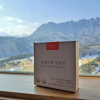 [슬림드랍 석류맛] 건기식 다이어트 보조제 겸 비타민 — 4점을 준 리뷰어가 2022년 1월 올린 사용 사진