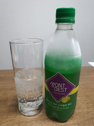 몽베스트 Montbest with Sparkling water Lemon OR Lime 20병(랜덤) — 5점을 준 리뷰어가 2022년 6월 올린 사용 사진