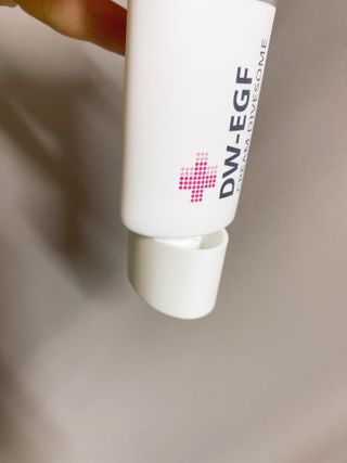 이지듀 DW-EGF 크림 다이브좀_콜라겐이 쏙쏙, 탄력피부로 다이빙 — 5점을 준 리뷰어가 2021년 3월 올린 사용 사진