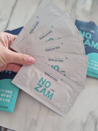 [풀리다 노잠패치] / 잠깨는 패치(졸음방지+눈가케어) 1팩(5회분) /공부할때, 운전할때, 골프, 눈 피로할때 — 5점을 준 리뷰어가 2022년 11월 올린 사용 사진