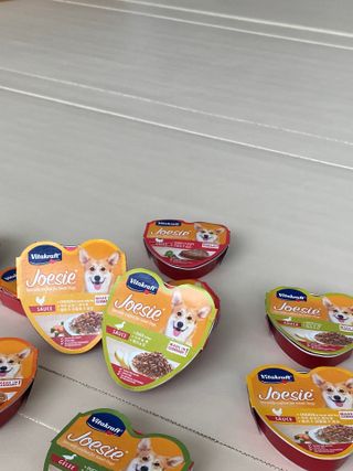 비타크래프트 조에시 하트캔 85g 강아지 습식캔 10캔 — 5점을 준 리뷰어가 2021년 7월 올린 사용 사진