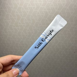 실크가글 실크단백질 함유 구강청결제 11ml 50포 — 2점을 준 리뷰어가 2021년 8월 올린 사용 사진