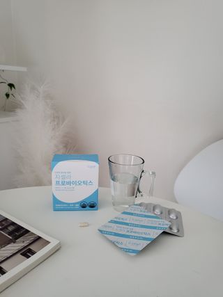 [지셀라] 프로바이오틱스 100억 유산균 보장 (1개월분 / 350mg X 30캡슐) — 5점을 준 리뷰어가 2023년 4월 올린 사용 사진