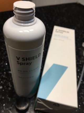 브이쉴드 살균 스프레이 300ml — 4.5점을 준 리뷰어가 2021년 7월 올린 사용 사진