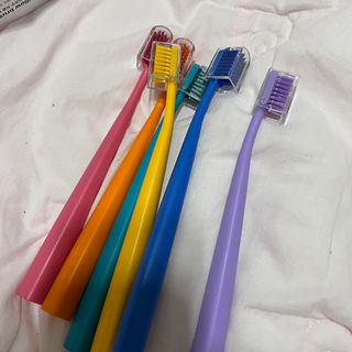 프로그 윌로우 칫솔 6245 울트라소프트 — 4.5점을 준 리뷰어가 2022년 5월 올린 사용 사진
