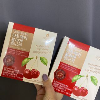 자연에온 가득담은 몽모랑시 타트체리 콜라겐 젤리스틱 — 5점을 준 리뷰어가 2021년 1월 올린 사용 사진