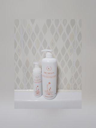 프리[닥터문] 유산균 락토케어 질경초 여성청결제 1000ml (젤타입) — 5점을 준 리뷰어가 2022년 9월 올린 사용 사진