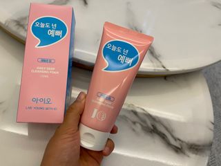 IO 아이오 오늘도 넌 예뻐 - 데일리딥 클렌징폼 — 4.5점을 준 리뷰어가 2021년 3월 올린 사용 사진