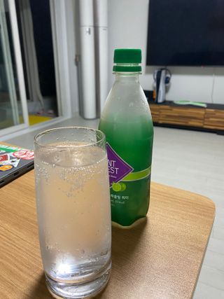 몽베스트 Montbest with Sparkling water Lime20병 — 5점을 준 리뷰어가 2022년 7월 올린 사용 사진