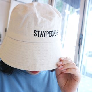 [스테이피플] STAYPEOPLE BUCKET HAT (IVORY) — 4.5점을 준 리뷰어가 2022년 9월 올린 사용 사진