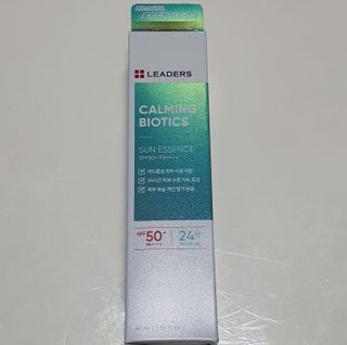 리더스코스메틱 리더스 카밍 바이오틱스 선 에센스 SPF 50+ PA++++ — 3.5점을 준 리뷰어가 2022년 8월 올린 사용 사진
