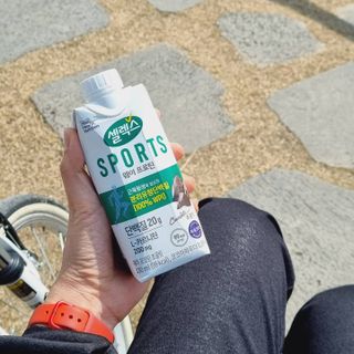 셀렉스스포츠 셀렉스 스포츠 웨이 프로틴 초콜릿 _ 330ml x 12팩 — 5점을 준 리뷰어가 2021년 3월 올린 사용 사진