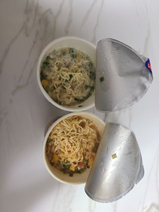 NISSIN 닛신 컵누들  4종 - 씨푸드오리지날, 씨푸드 스파이시, 씨푸드 커리, 씨푸드 XO소스 — 5점을 준 리뷰어가 2022년 4월 올린 사용 사진