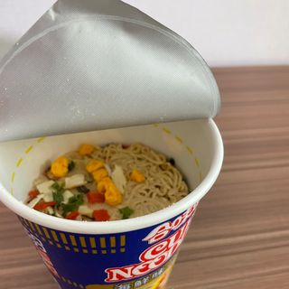 NISSIN 닛신 컵누들  4종 - 씨푸드오리지날, 씨푸드 스파이시, 씨푸드 커리, 씨푸드 XO소스 — 5점을 준 리뷰어가 2022년 12월 올린 사용 사진
