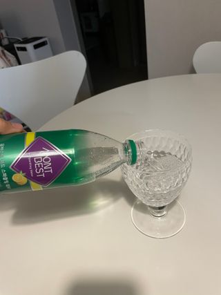 몽베스트 Montbest with Sparkling water Lemon OR Lime 20병(랜덤) — 4.5점을 준 리뷰어가 2022년 5월 올린 사용 사진