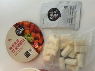 프리 [요리궁리] 타입 B (매콤,치즈,매콤까르보) 꽃떡볶이 6개입 세트 — 4.5점을 준 리뷰어가 2025년 2월 올린 사용 사진
