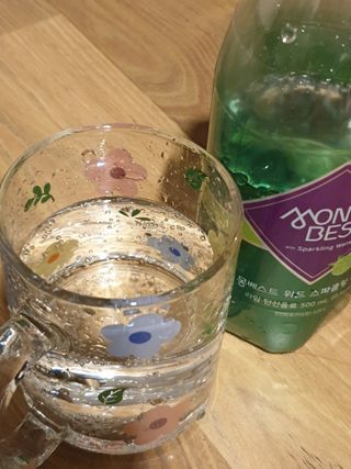 몽베스트 Montbest with Sparkling water Lime20병 — 4점을 준 리뷰어가 2022년 11월 올린 사용 사진
