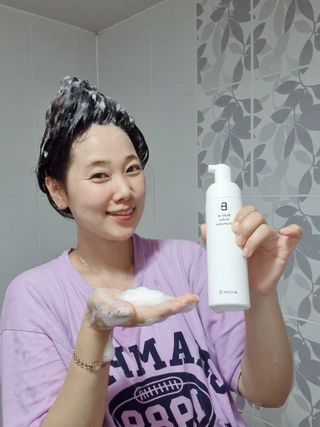 블룸비 거품 두피 샴푸 — 5점을 준 리뷰어가 2022년 7월 올린 사용 사진