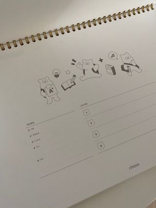 리훈 곰부 체크리스트+ 곰부 리무버블스티커 1장 — 5점을 준 리뷰어가 2021년 5월 올린 사용 사진