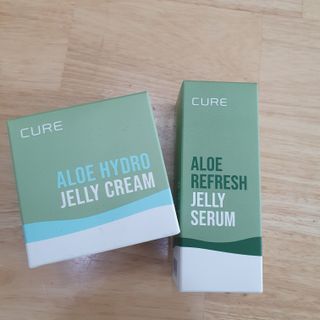 김정문알로에 큐어 큐어 알로에 리프레쉬 젤리 세럼, 큐어 알로에 하이드로 젤리 크림 — 3점을 준 리뷰어가 2021년 3월 올린 사용 사진