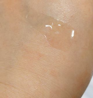 아소윤 건조하고 지친 피부에 힐링을 기분좋은 향기 스파맨션 바디오일 마사지오일 5종 중 1개 랜덤발송-2 — 4.5점을 준 리뷰어가 2021년 10월 올린 사용 사진