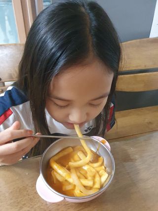 추억의 국민학교 떡볶이 국떡 뉴트로 5종 — 5점을 준 리뷰어가 2021년 9월 올린 사용 사진