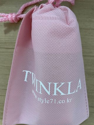 트윙클라 안티링클 샤이닝 멀티밤 — 5점을 준 리뷰어가 2022년 6월 올린 사용 사진