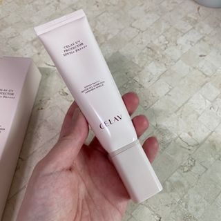 프리마인 선크림만 바꿨을 뿐인데 매일 물 2L챙겨먹고 기초케어 완벽하게 한 물빛피부 완성,셀라브UV프로텍터 — 4점을 준 리뷰어가 2023년 8월 올린 사용 사진