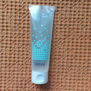 닥터에프파이브 젤리스크럽 소프트 클렌징폼 120ml — 5점을 준 리뷰어가 2022년 6월 올린 사용 사진