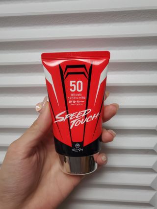 약손명가코스메틱 에오스보떼 스피드터치 선크림 50ml — 5점을 준 리뷰어가 2021년 8월 올린 사용 사진