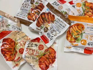굽네몰 [굽네] 소스가 맛있는 닭가슴살 슬라이스 4종 — 5점을 준 리뷰어가 2021년 11월 올린 사용 사진