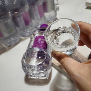 몽베스트 [MONTBEST] 330mL 20병 — 5점을 준 리뷰어가 2021년 10월 올린 사용 사진