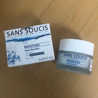 산수시 아쿠아 베네핏 24h 수부지 물광 속건조 수분크림 50ml — 4.5점을 준 리뷰어가 2021년 8월 올린 사용 사진