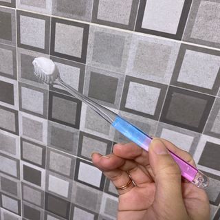 에브리모먼트 에브리 모먼트 칫솔 Every moment toothbrush — 5점을 준 리뷰어가 2022년 2월 올린 사용 사진