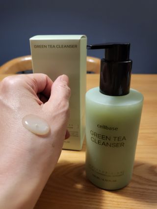 프리마인 메이크업과 들뜨는 각질까지 한방에 깐달걀로! 순하기까지한 셀베이스 그린티클렌저(200ml) — 5점을 준 리뷰어가 2023년 1월 올린 사용 사진