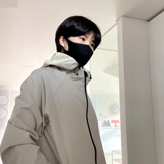 크노텐 후디집업자켓(다이어트땀복) — 5점을 준 리뷰어가 2022년 3월 올린 사용 사진