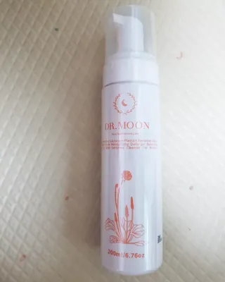 MF프리 [닥터문] 유산균 락토케어 질경초 여성청결제 200ml (폼타입) — 4점을 준 리뷰어가 2022년 7월 올린 사용 사진