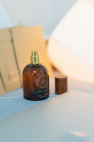 유쏘풀 익스프레 드 퍼퓸 50ml 4종  [세인트 모리츠] [베리섹시] [상탈 세콰이아] [엠포리아 코튼] 중 택 1 — 5점을 준 리뷰어가 2022년 3월 올린 사용 사진