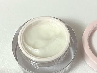 프리마인 바르기만 하면 철벽 스킨케어+24시간 마스크팩 효과. 셀라브 리제너레이팅 시스템 부스터+크림 세트 — 5점을 준 리뷰어가 2023년 4월 올린 사용 사진