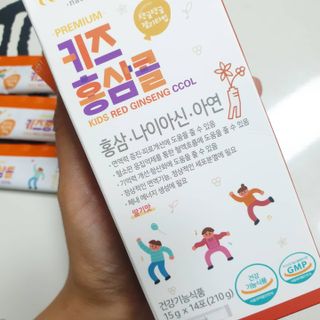 베거스코리아 [콜리케어] 키즈 홍삼콜리 딸기맛 14포 — 5점을 준 리뷰어가 2021년 5월 올린 사용 사진