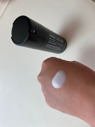 Dr.느루벗 느루벗 옴므 토탈 케어 올인원 118ml 남자 남성 스킨 로션 에센스 크림 화장품 — 5점을 준 리뷰어가 2021년 5월 올린 사용 사진
