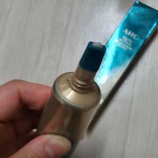 [NEW 탄력유턴 아이크림] AHC 유스 래스팅 리얼 아이크림 포 페이스 — 5점을 준 리뷰어가 2021년 2월 올린 사용 사진