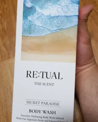 레츄얼 더 센트 바디워시 시크릿 파라다이스(500ml) — 5점을 준 리뷰어가 2022년 6월 올린 사용 사진