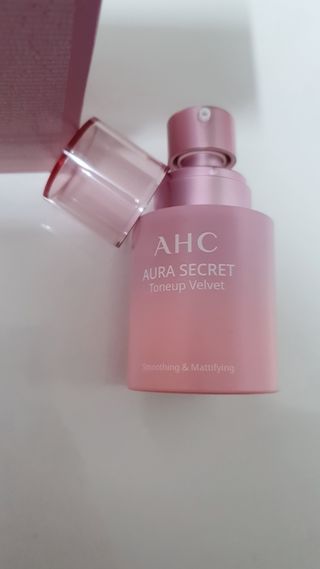 AHC 아우라 시크릿 톤업 벨벳 — 4.5점을 준 리뷰어가 2021년 4월 올린 사용 사진