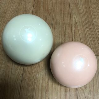 트라택 쿠셔닝 웨이트볼 0.5kg + 1kg SET — 4.5점을 준 리뷰어가 2022년 5월 올린 사용 사진
