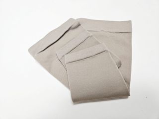 시그바리스 다이나벤 의료용 압박 스타킹 [종아리형] 여름철 다리 붓기 관리 하지정맥류 예방 — 5점을 준 리뷰어가 2024년 8월 올린 사용 사진